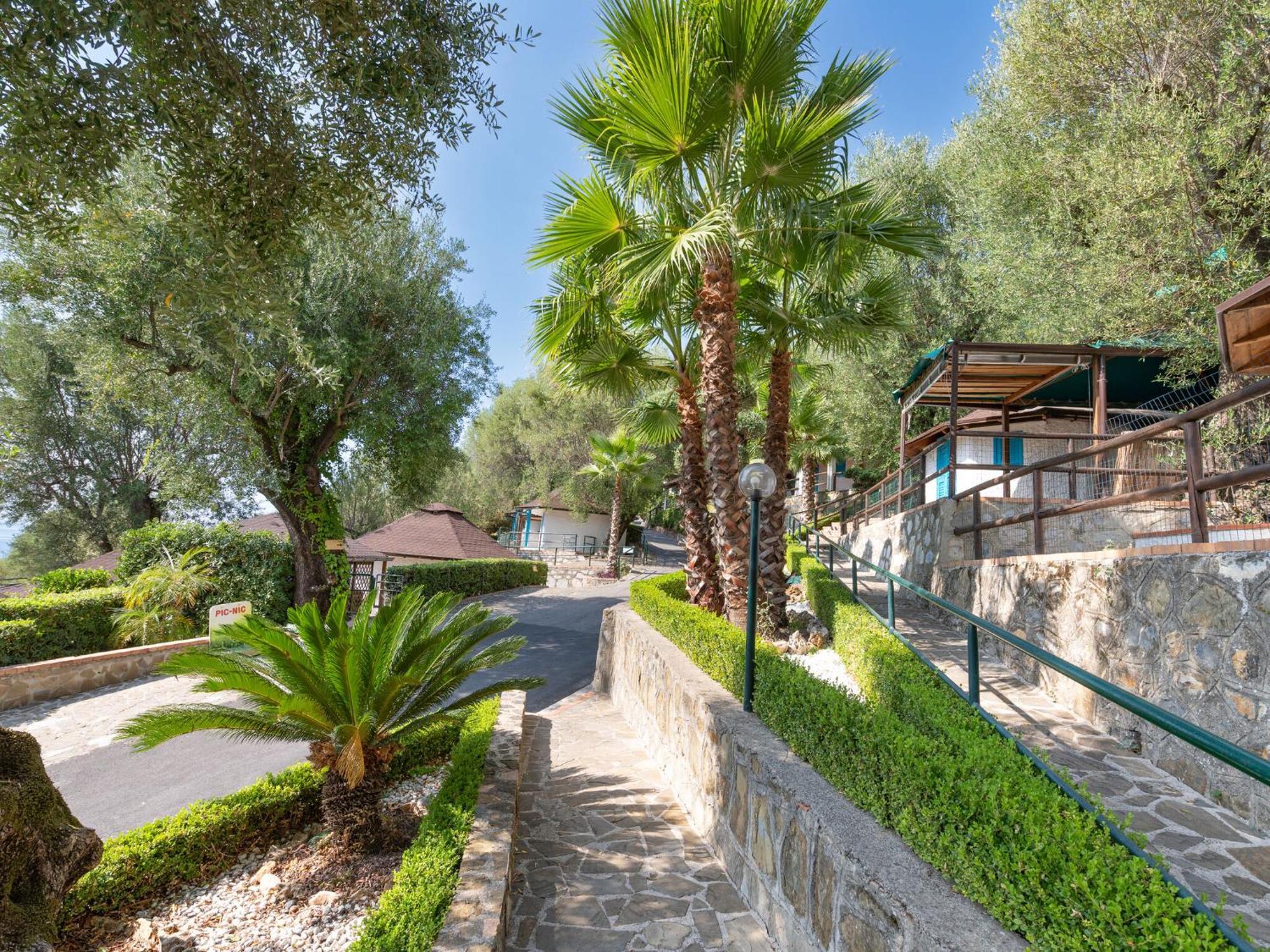 Caravan In Caprioli Di Pisciotta With Com Pool Villa Exterior photo